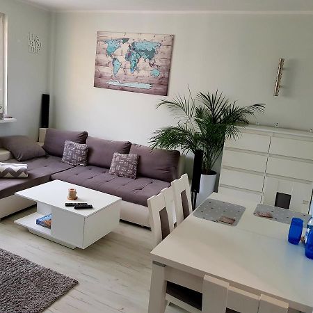 Apartament Wagabunda Walbrzych Bagian luar foto