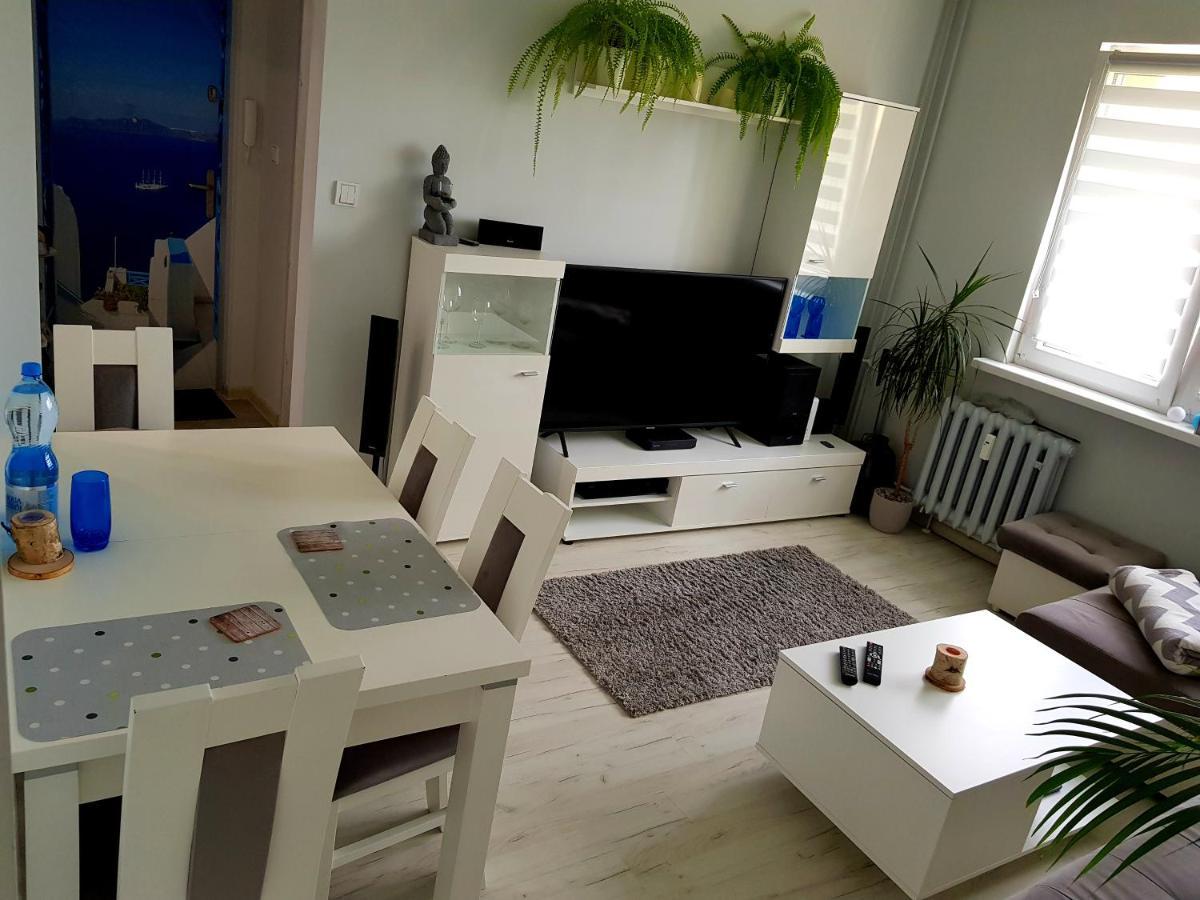 Apartament Wagabunda Walbrzych Bagian luar foto